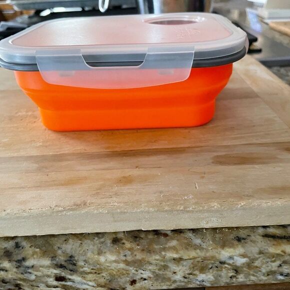 SMART Planet eco collapsible meal kit lunchbox & utensil, orange w/cover & sauce - Picture 6 of 11